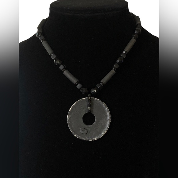 Vintage Chico’s Filigree Circle Pendant Statement Necklace With Glass Beads - Picture 5 of 6